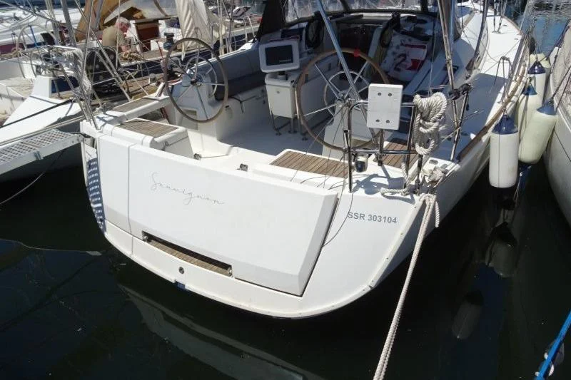 2018 Jeanneau Sun Odyssey 419 for sale in Álimos, Greece, photo 4 of 5