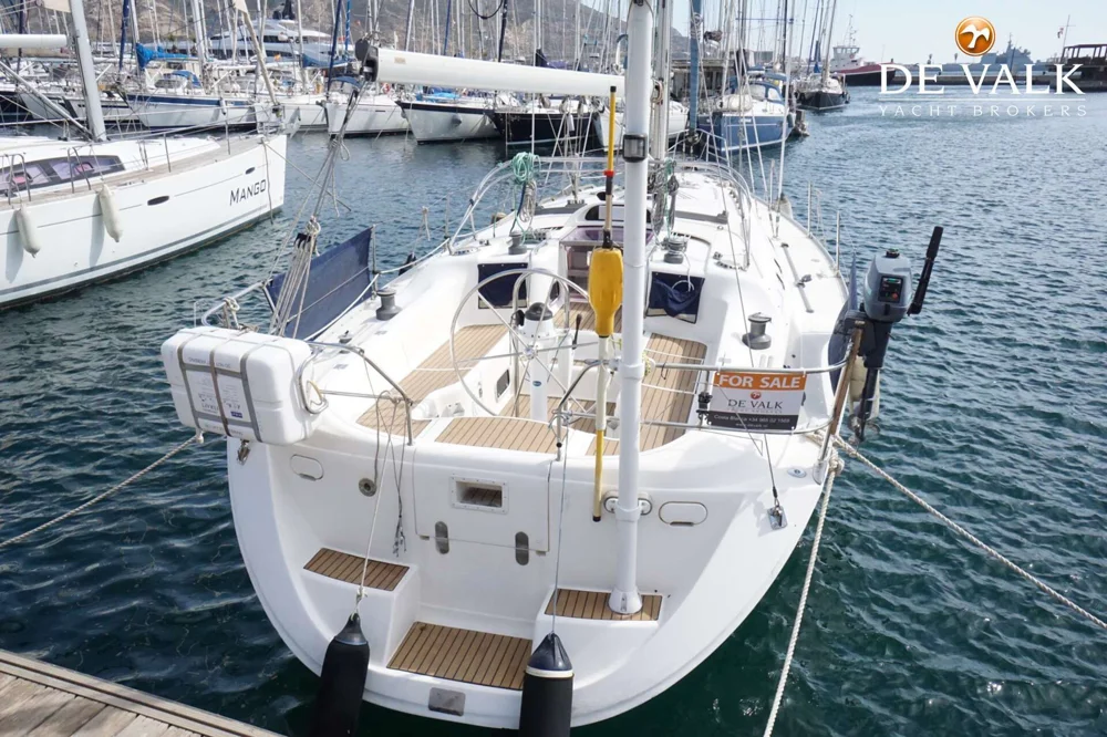 1996 Moody 38 for sale, photo 2 of 5