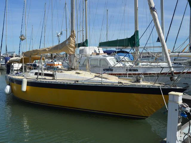 BoatPhoto.coverAlt