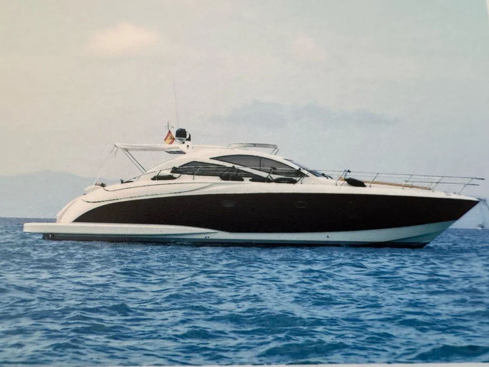 BoatPhoto.coverAlt