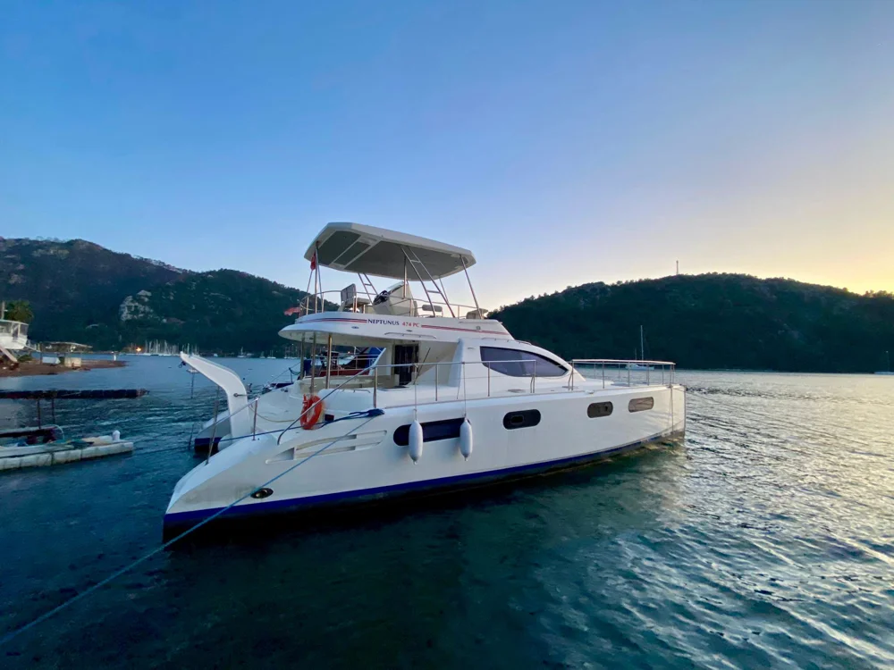 BoatPhoto.alt