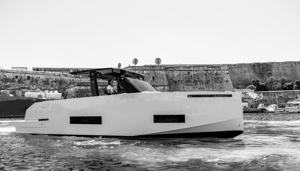 BoatPhoto.coverAlt