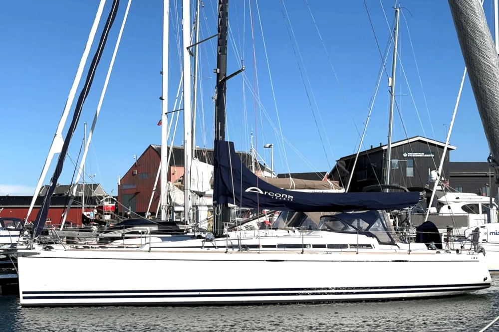 BoatPhoto.coverAlt