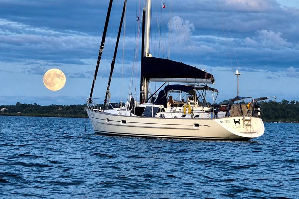 BoatPhoto.alt