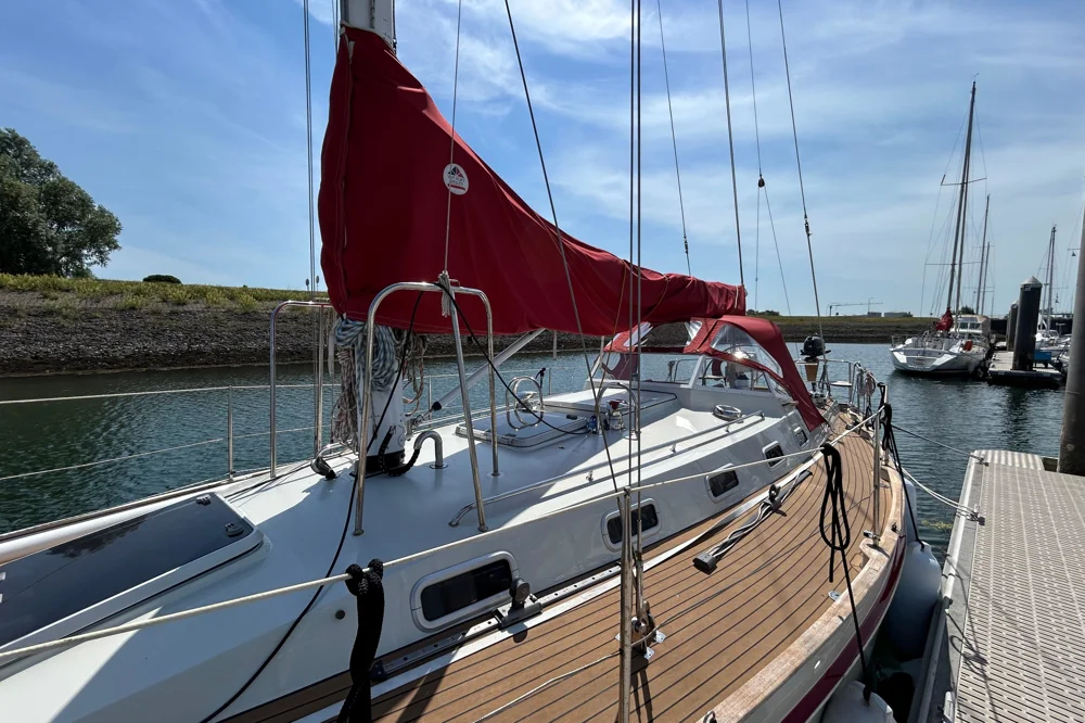 1997 Van de Stadt Caribbean 42 for sale, photo 5 of 5