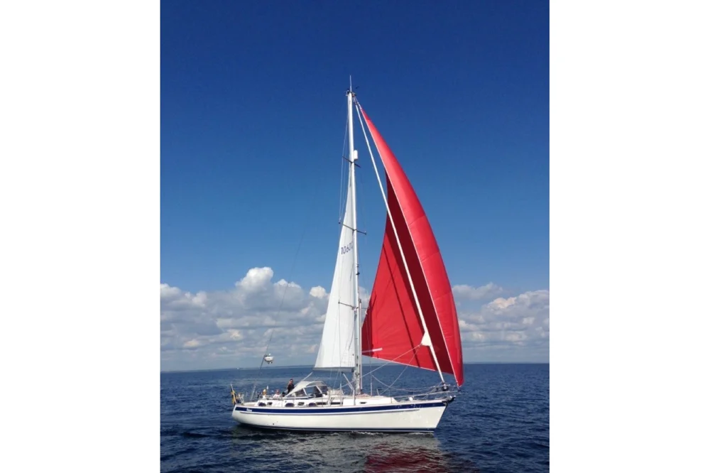 BoatPhoto.coverAlt
