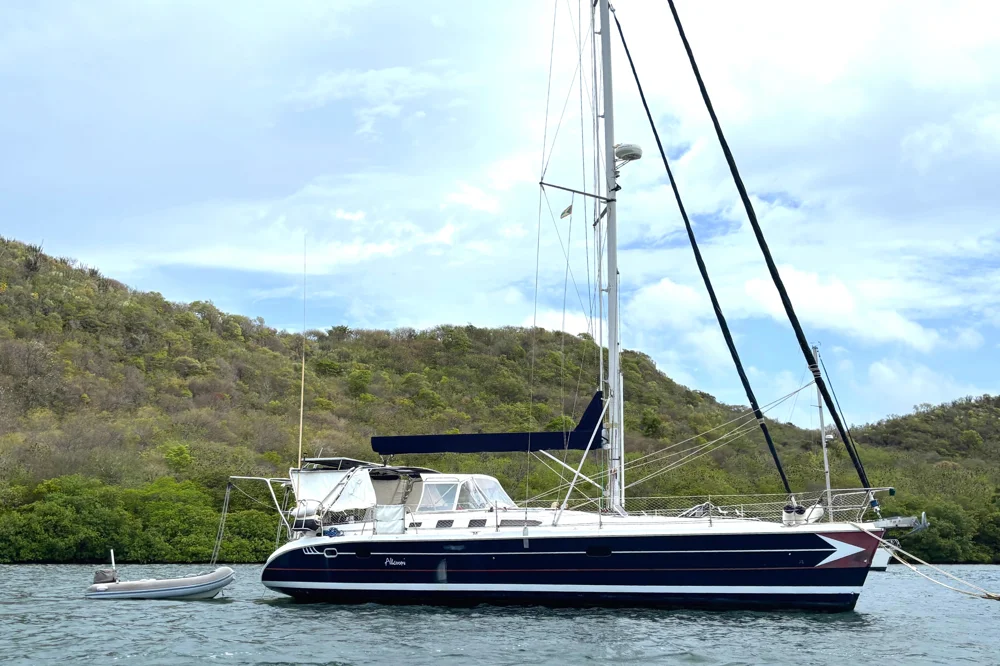BoatPhoto.coverAlt