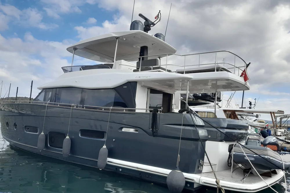 BoatPhoto.alt
