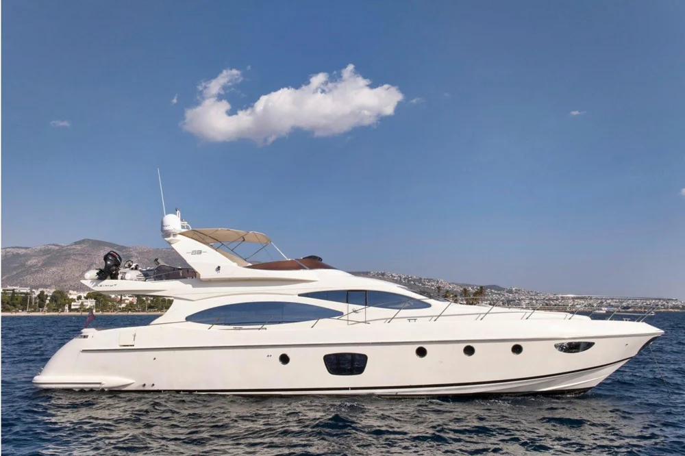 BoatPhoto.coverAlt