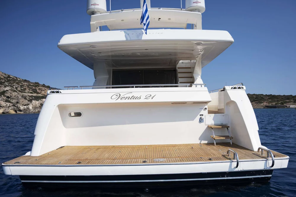2003 FERRETTI 760 for sale in Piraeus, Greece, photo 4 of 5