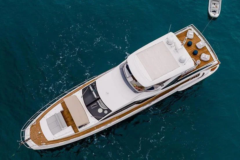 BoatPhoto.alt