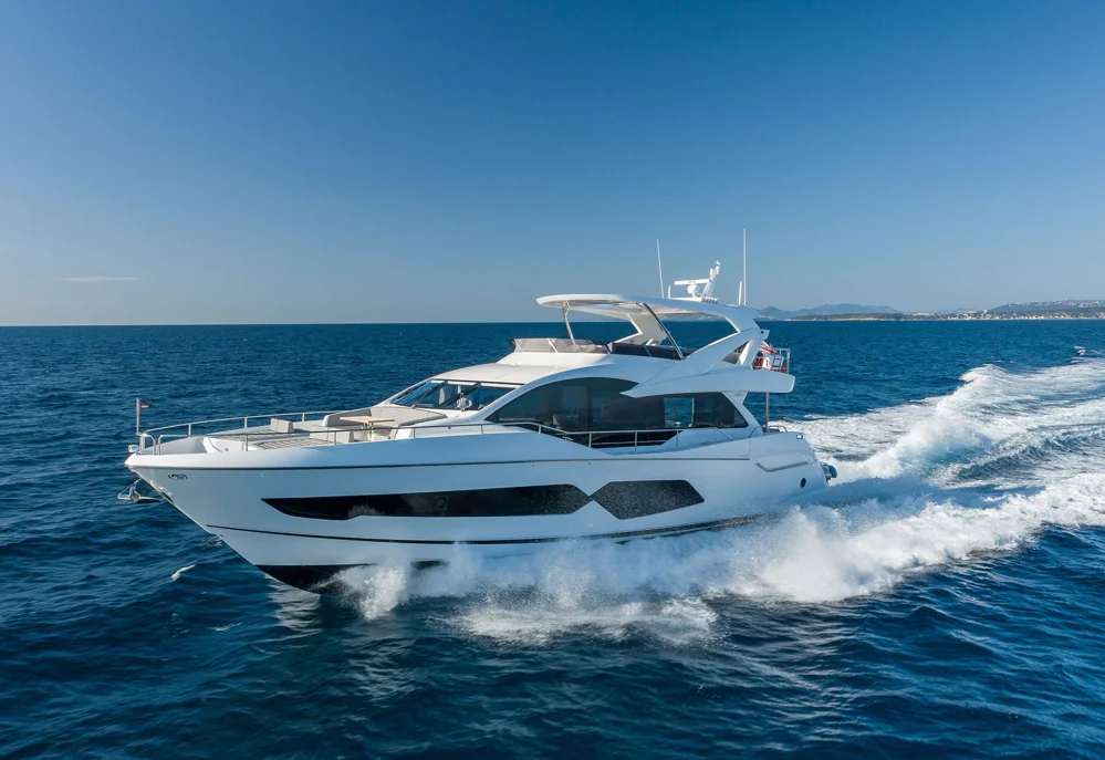 BoatPhoto.coverAlt