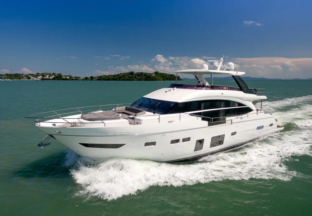 BoatPhoto.coverAlt