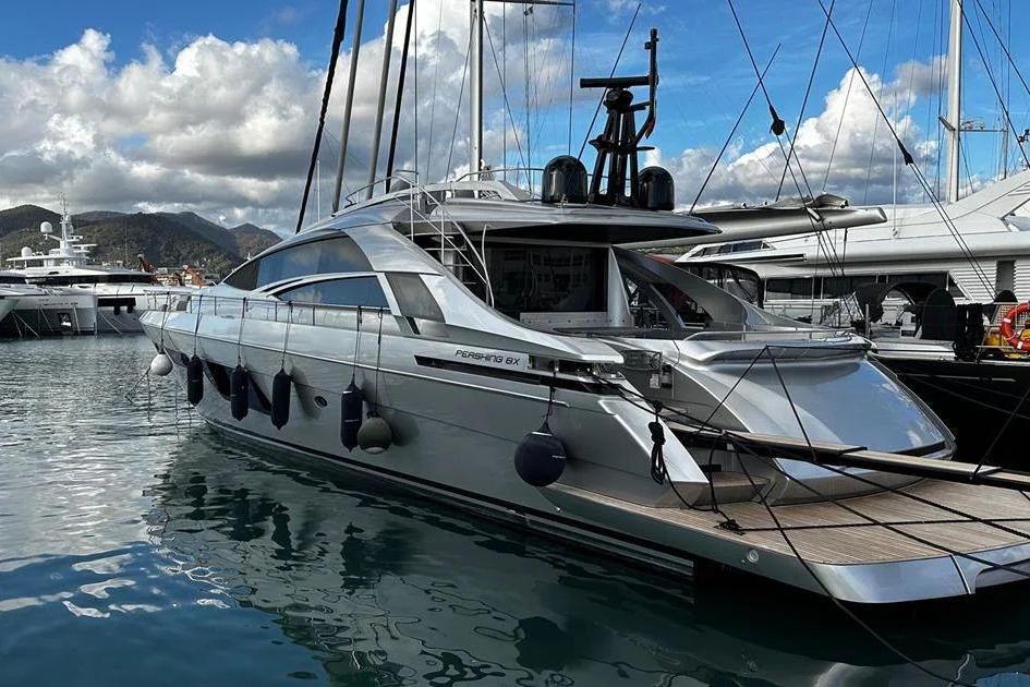 BoatPhoto.coverAlt