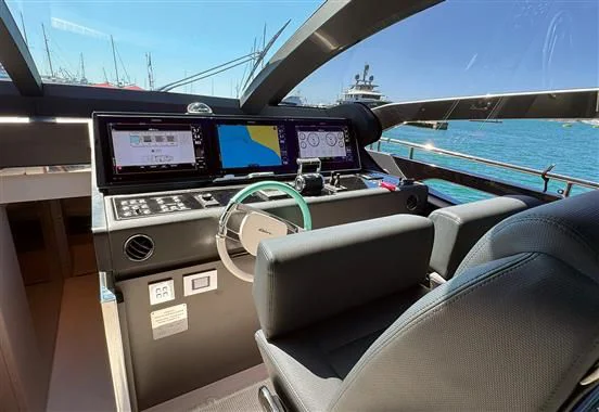 BoatPhoto.alt