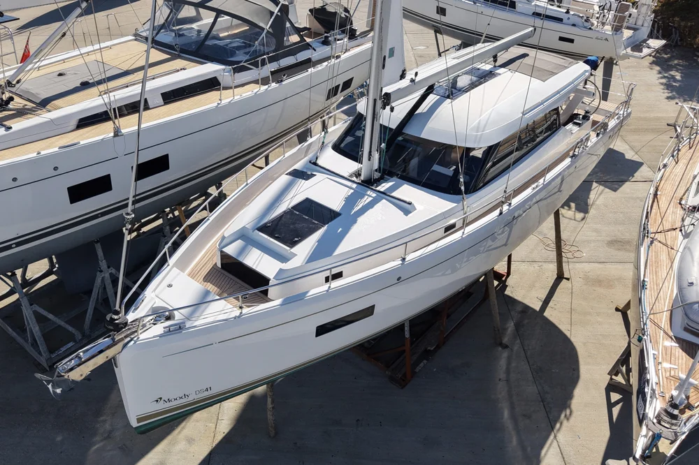 BoatPhoto.coverAlt