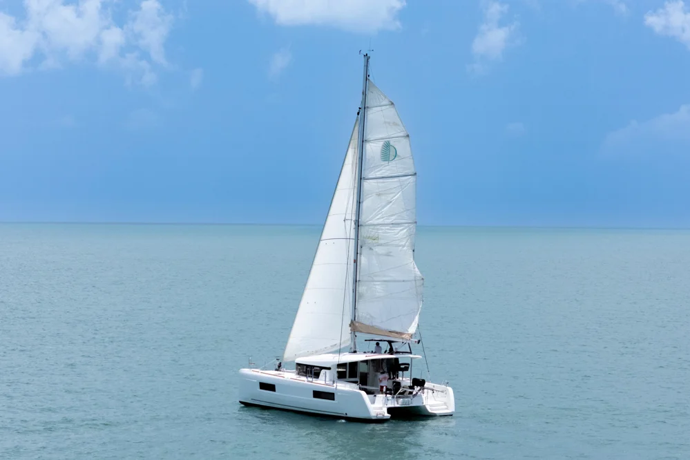 BoatPhoto.coverAlt