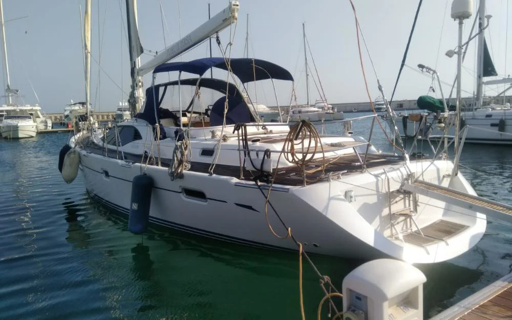 BoatPhoto.coverAlt