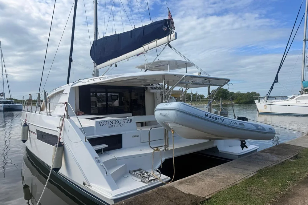 BoatPhoto.coverAlt