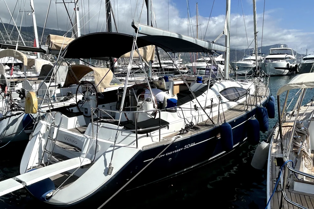BoatPhoto.coverAlt