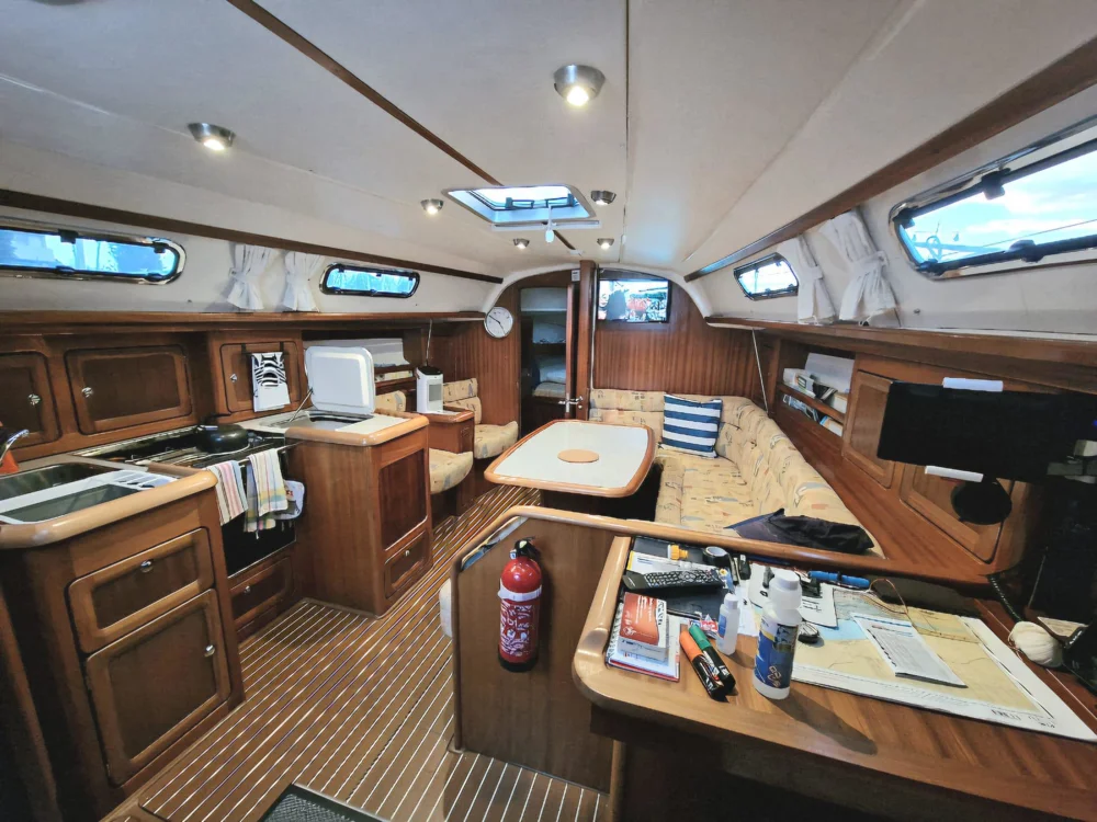 2000 Bavaria 37 for sale in Leucate, France, photo 5 of 5