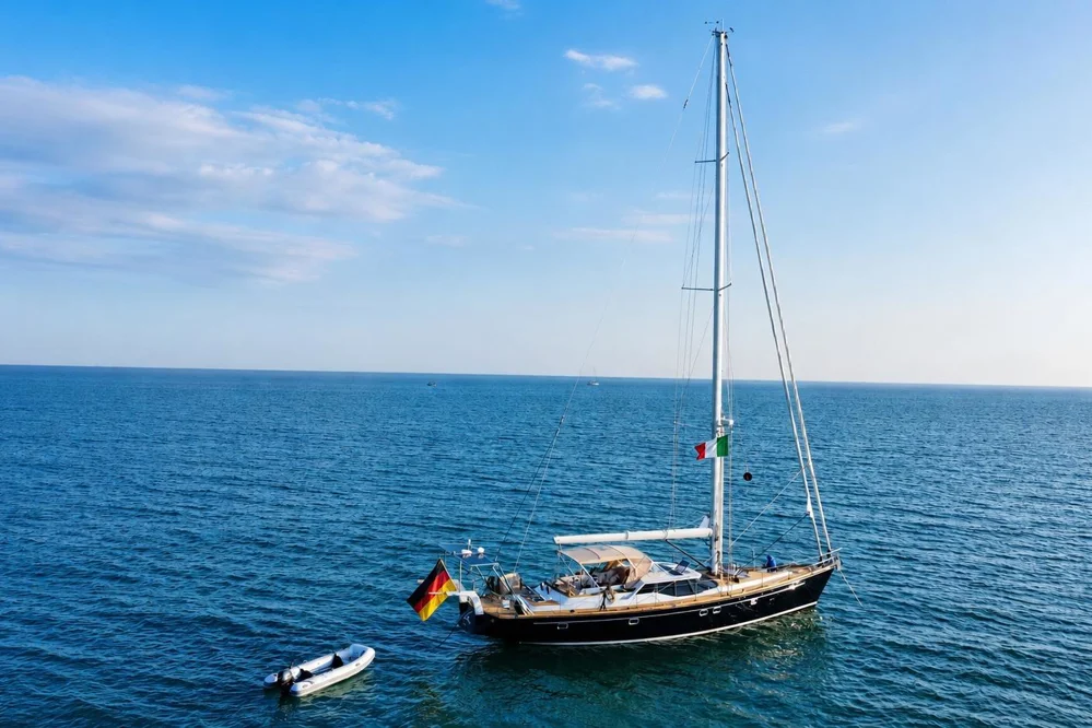 BoatPhoto.coverAlt