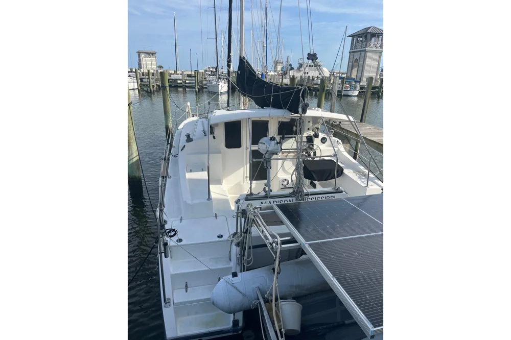 BoatPhoto.coverAlt