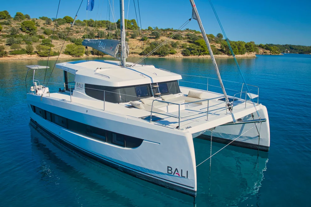 BoatPhoto.coverAlt