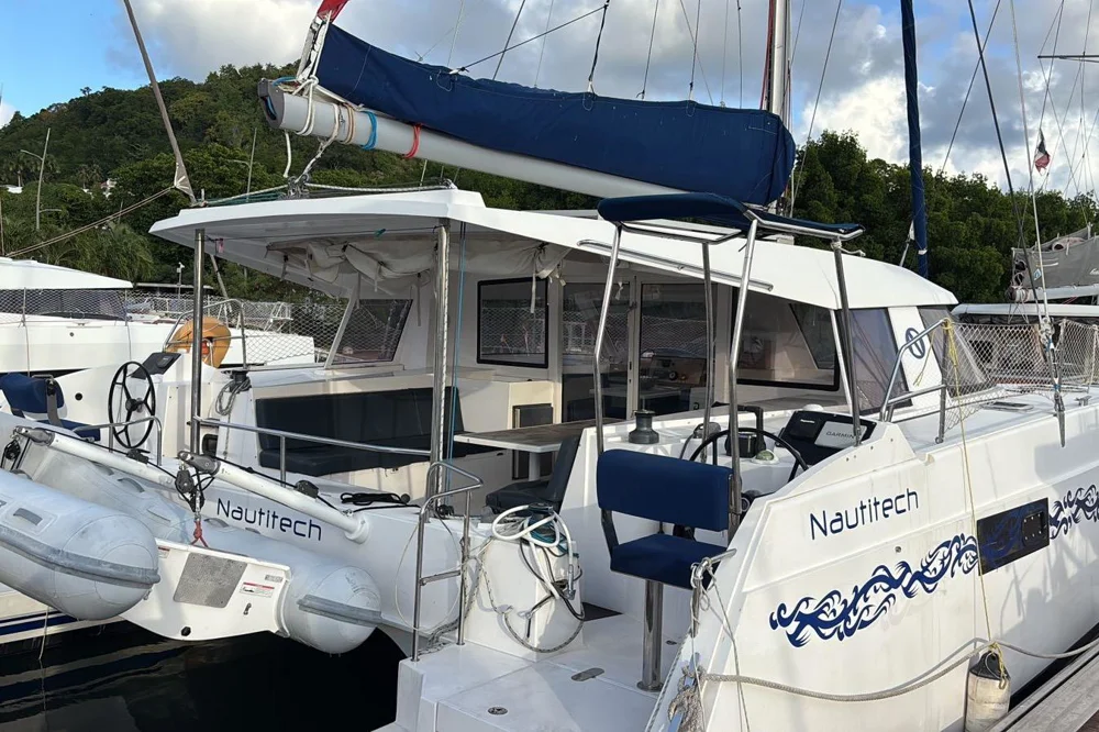 BoatPhoto.alt