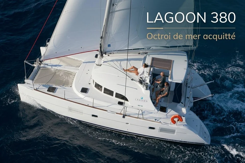 BoatPhoto.coverAlt