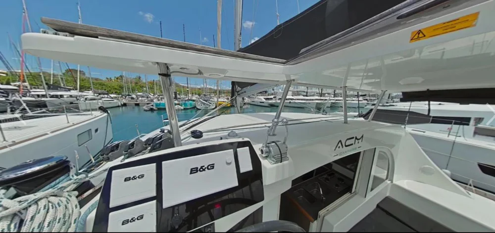 BoatPhoto.alt