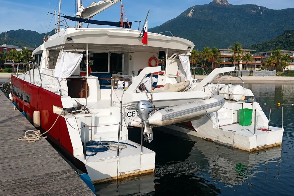 2023 Custom Craft Aluminium Compact Explorer Catamaran for sale in Brest, France, photo 4 of 5