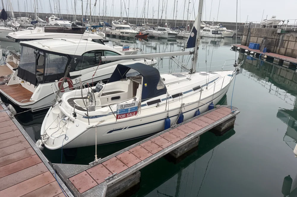 BoatPhoto.coverAlt