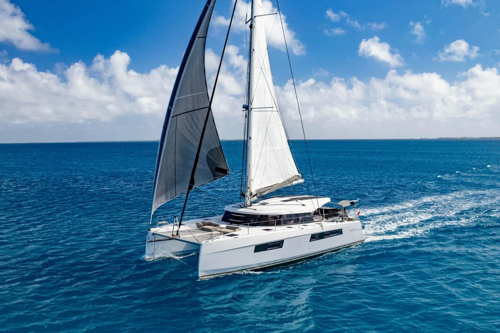 BoatPhoto.coverAlt