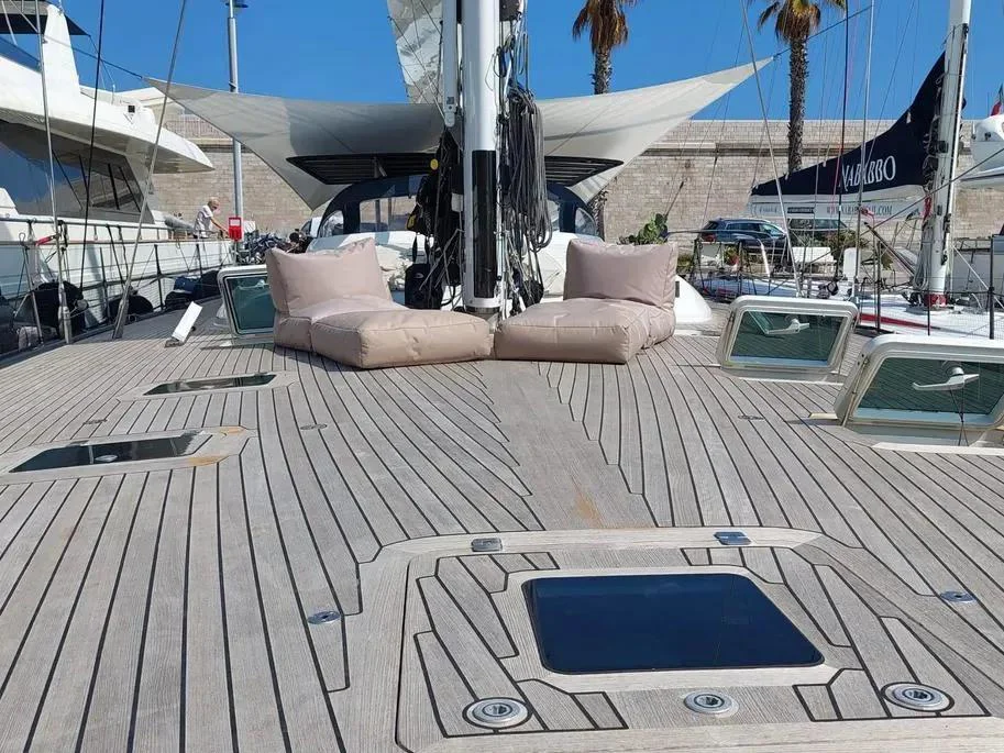 BoatPhoto.alt