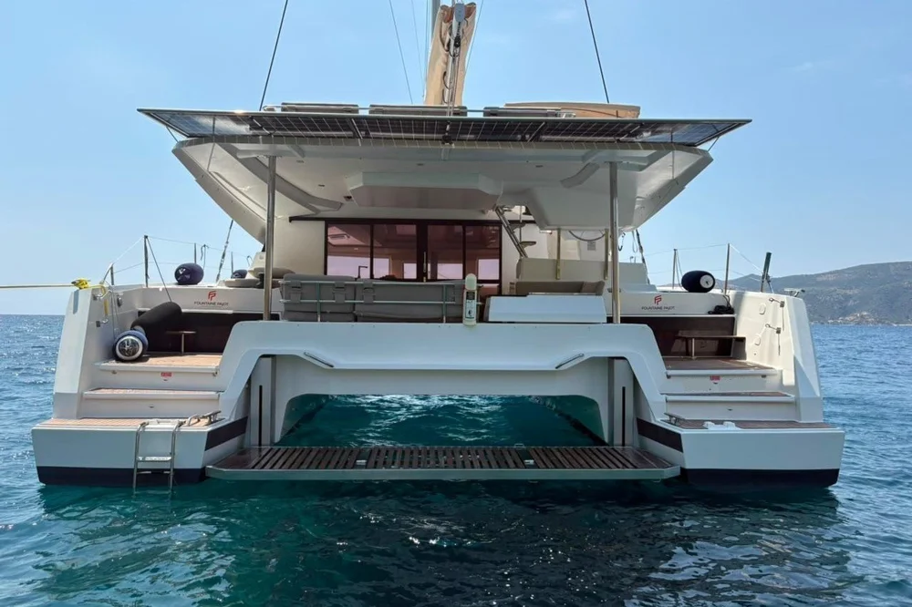 BoatPhoto.coverAlt