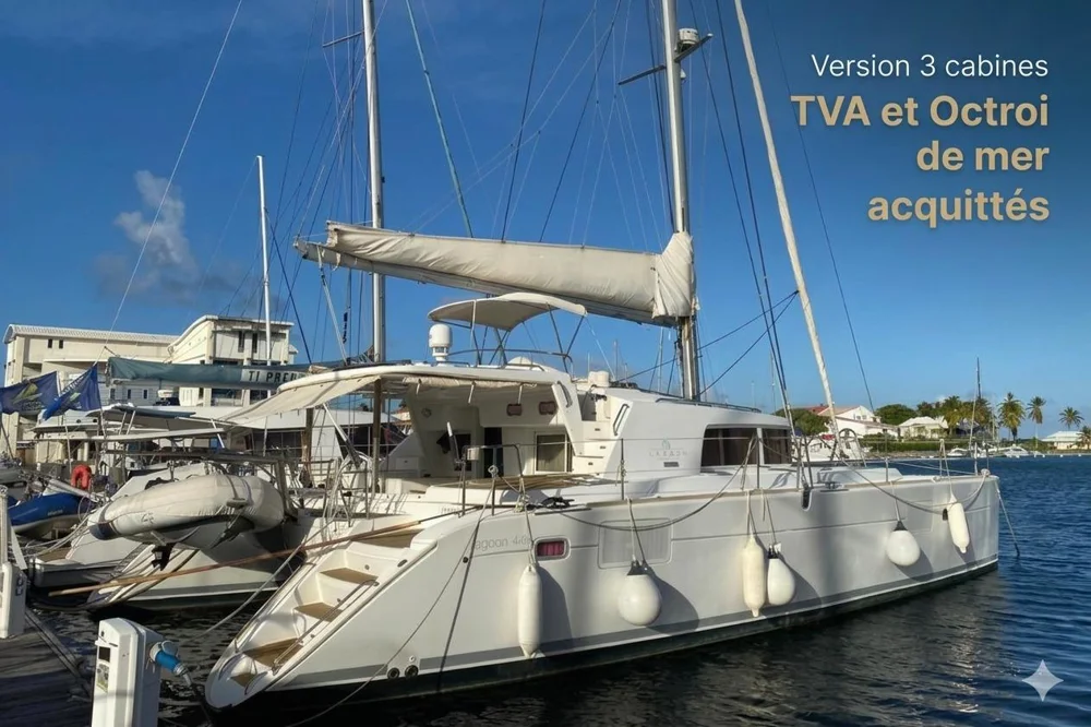 BoatPhoto.coverAlt