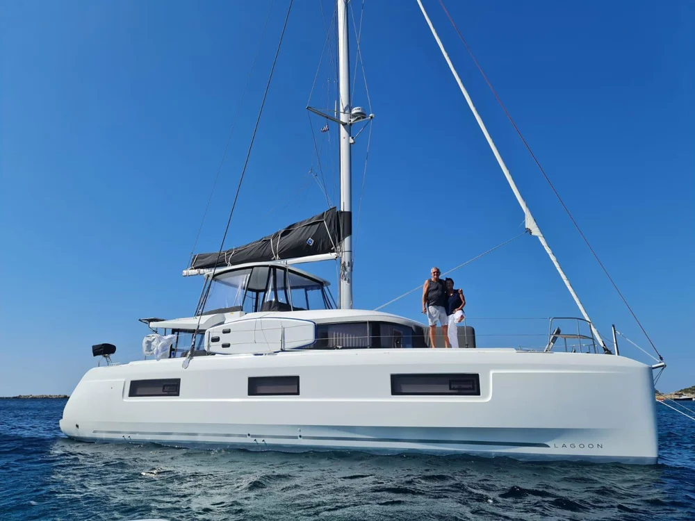 BoatPhoto.coverAlt