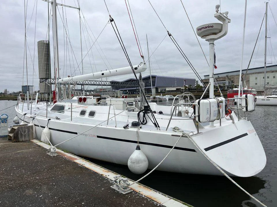 BoatPhoto.coverAlt
