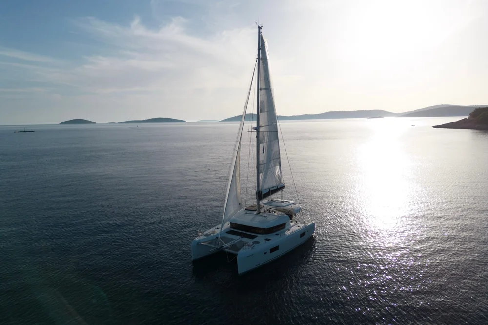 2022 Lagoon 42 for sale, photo 4 of 5