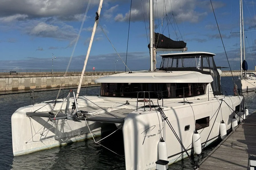 BoatPhoto.coverAlt