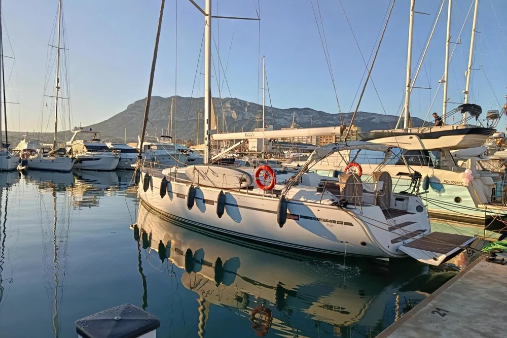 BoatPhoto.coverAlt