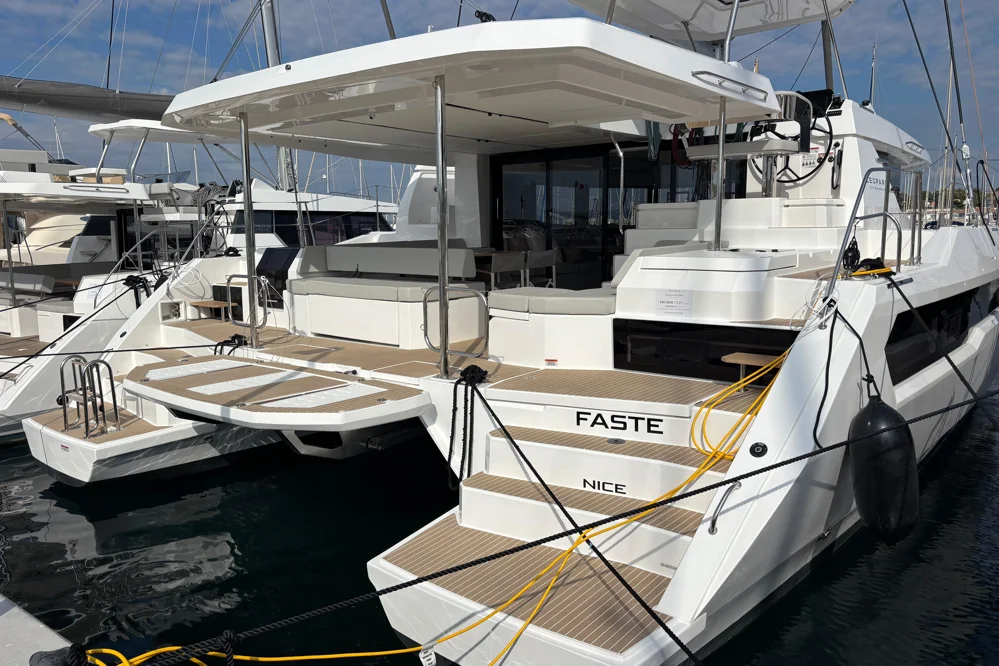 BoatPhoto.coverAlt