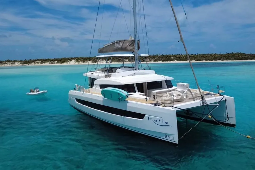 BoatPhoto.coverAlt