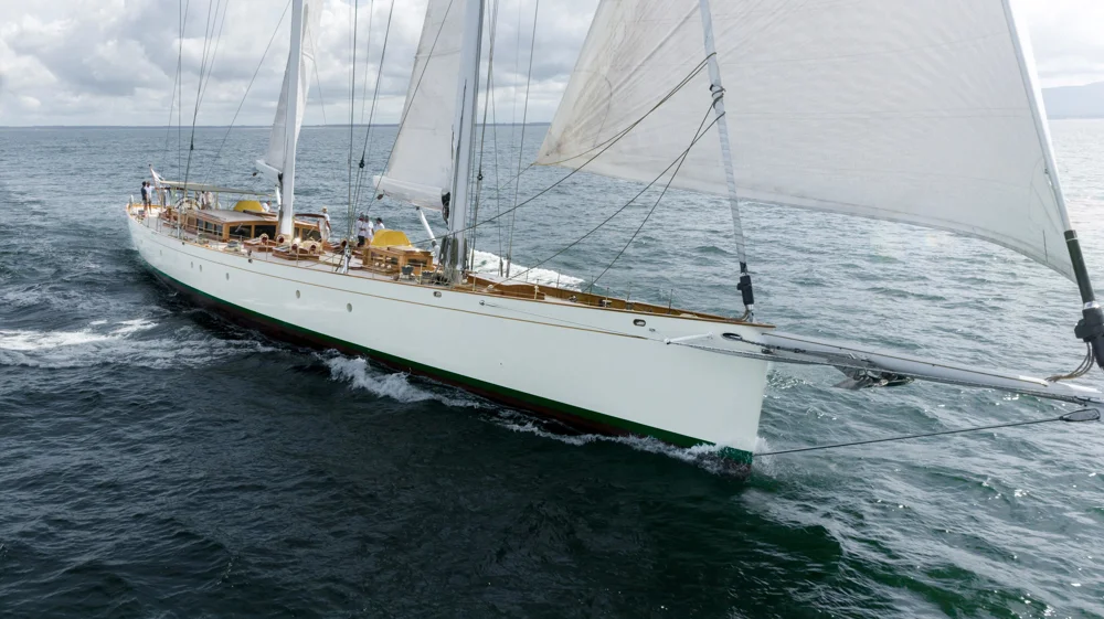 BoatPhoto.coverAlt