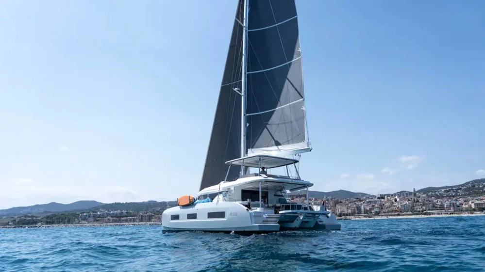 BoatPhoto.coverAlt