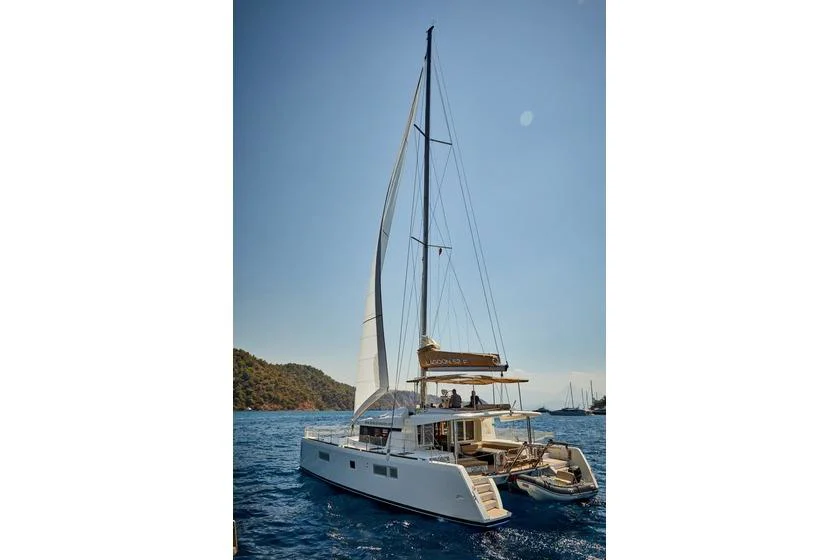 2014 Custom Craft BENETEAU LAGOON 52F for sale in Vaasa, Finland, photo 3 of 5