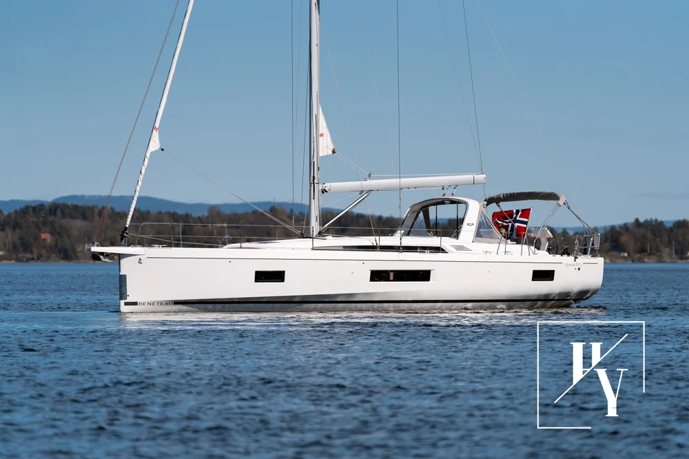 BoatPhoto.coverAlt