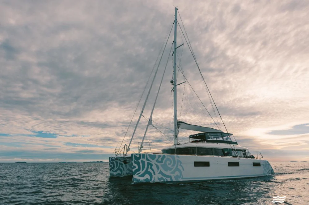 BoatPhoto.coverAlt