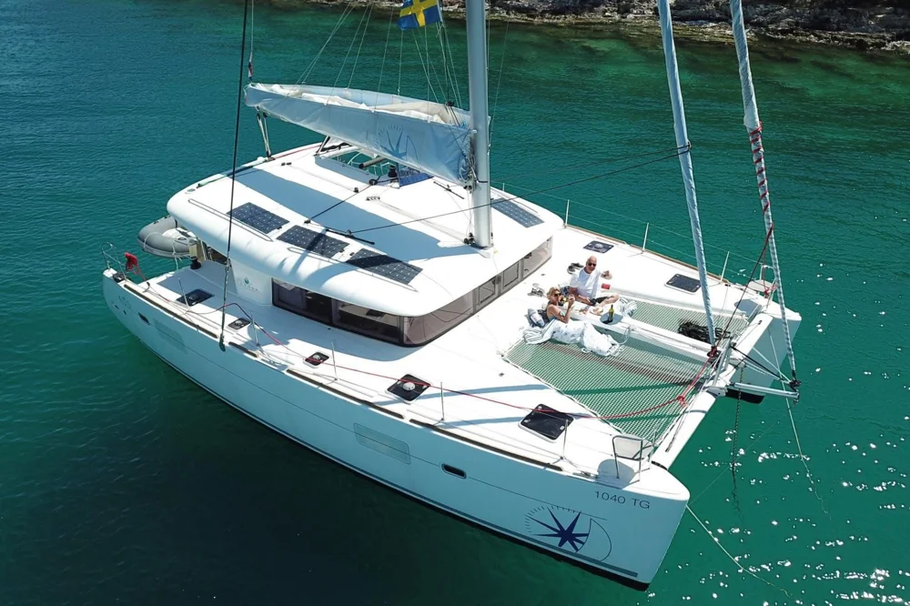 BoatPhoto.coverAlt